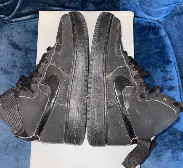 Air Force 1 High Triple Black Display Model