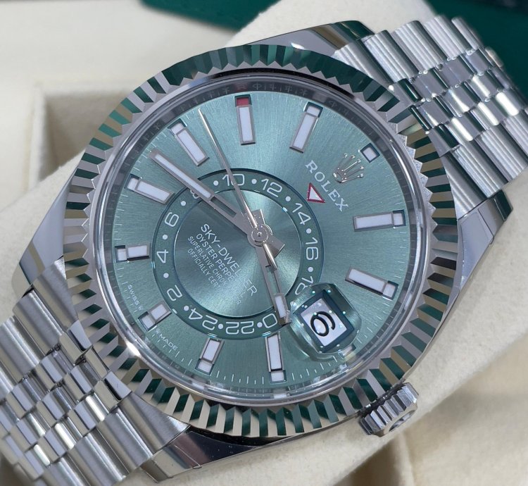 Rolex Sky-dweller 2024 Sky-dweller Jubilee Mint Green Dial Unworn
