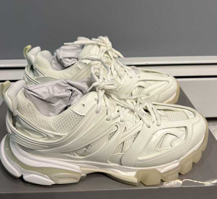 Balenciaga Track Trainer Glow In The Dark Size 9 Us