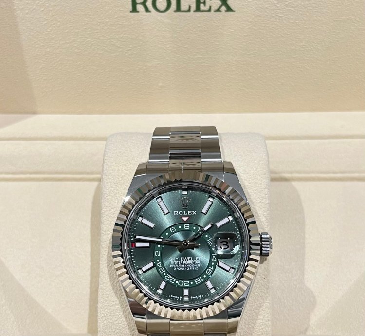 Rolex Sky-dweller 2024 Steel Sky-dweller Green Dial Unworn Box And Papers 336934