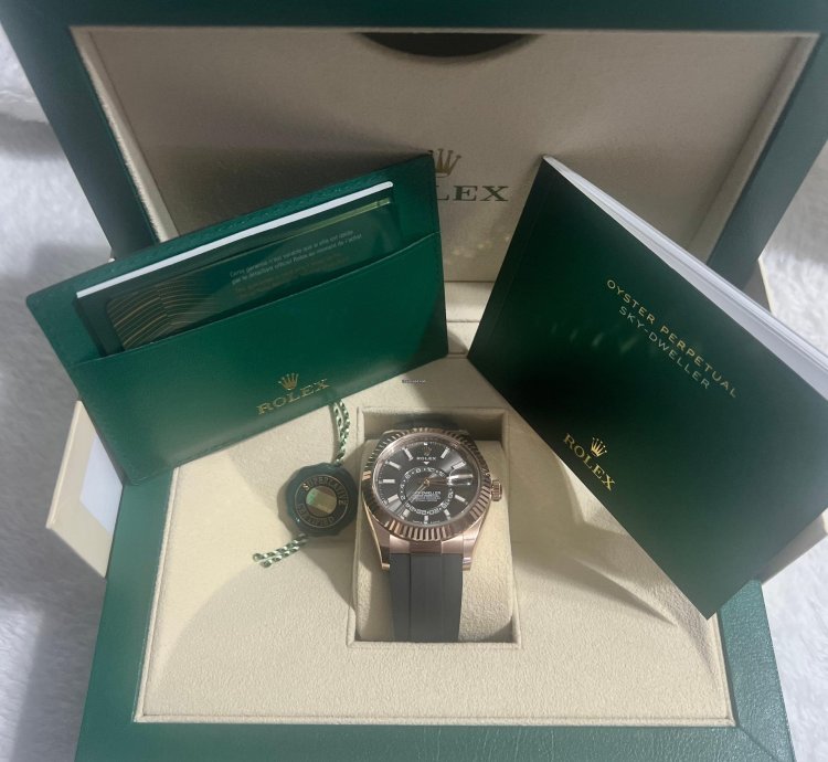 Rolex Sky-dweller 2025 Brand New Unworn Rolex Sky Dweller Box And Papers