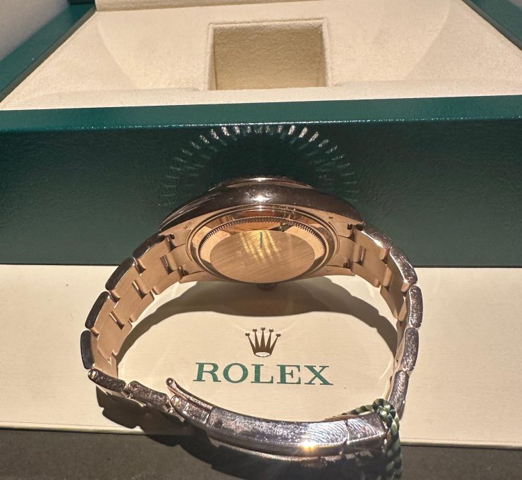 Rolex Sky-dweller 2025 Like-new Never Worn Purchased 03 19 2025