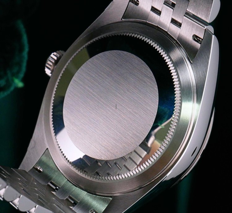 Rolex Sky-dweller 2025 New Unworn Sky-dweller Green Dial 42mm Fluted Bezel White Gold Jubilee 336934