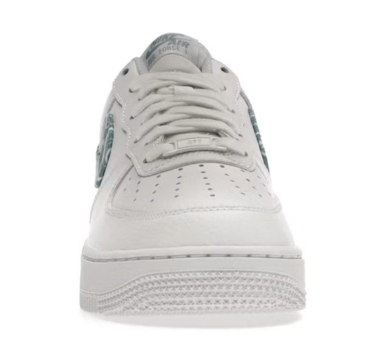 Air Force 1 Low 07 Essential White Worn Blue Paisley