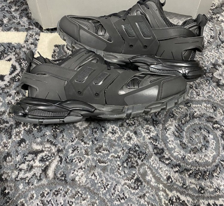 Balenciaga Tracks Size 14us 47eu