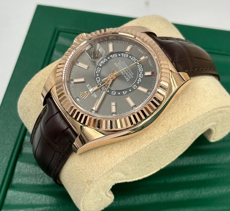Rolex Sky-dweller 326135 Grey Indexold Card