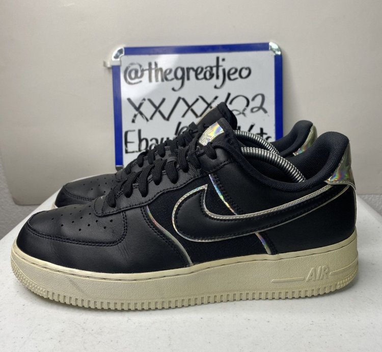 Air Force 1 Low 07 Lv8 Black Iridescent Outline