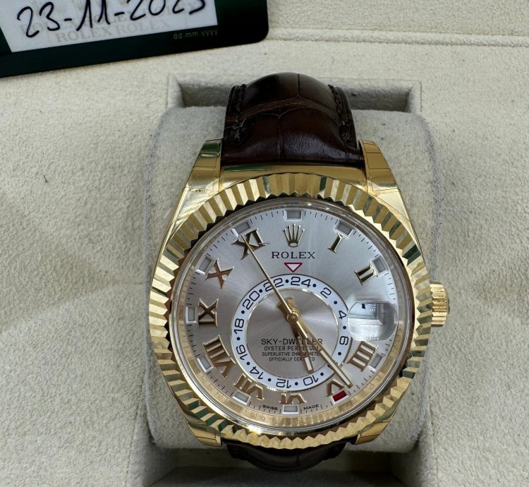 Rolex Sky-dweller 326138
