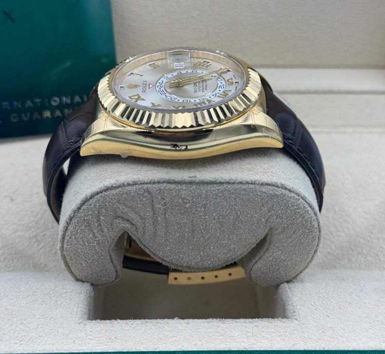 Rolex Sky-dweller 326138