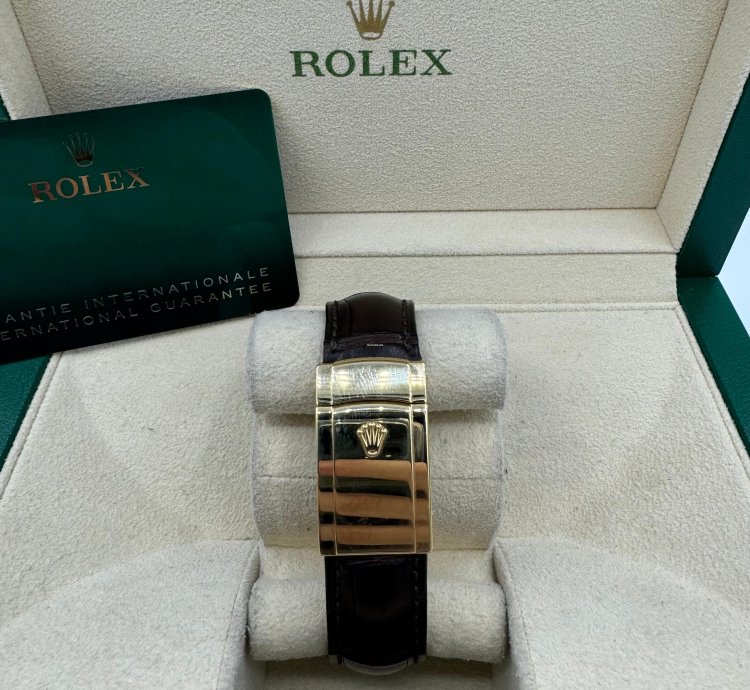 Rolex Sky-dweller 326138