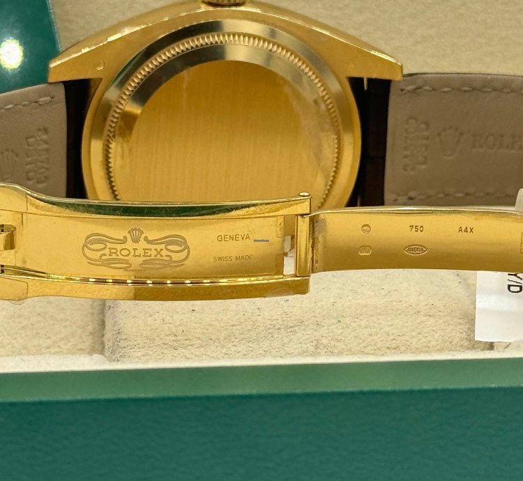 Rolex Sky-dweller 326138