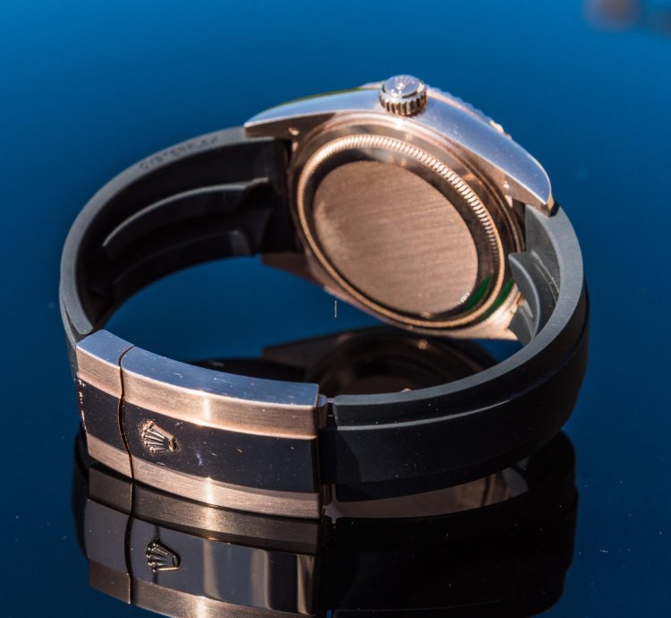 Rolex Sky-dweller 326235