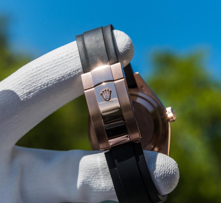 Rolex Sky-dweller 326235