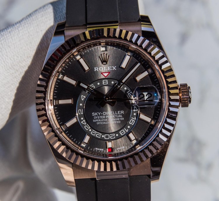 Rolex Sky-dweller 326235