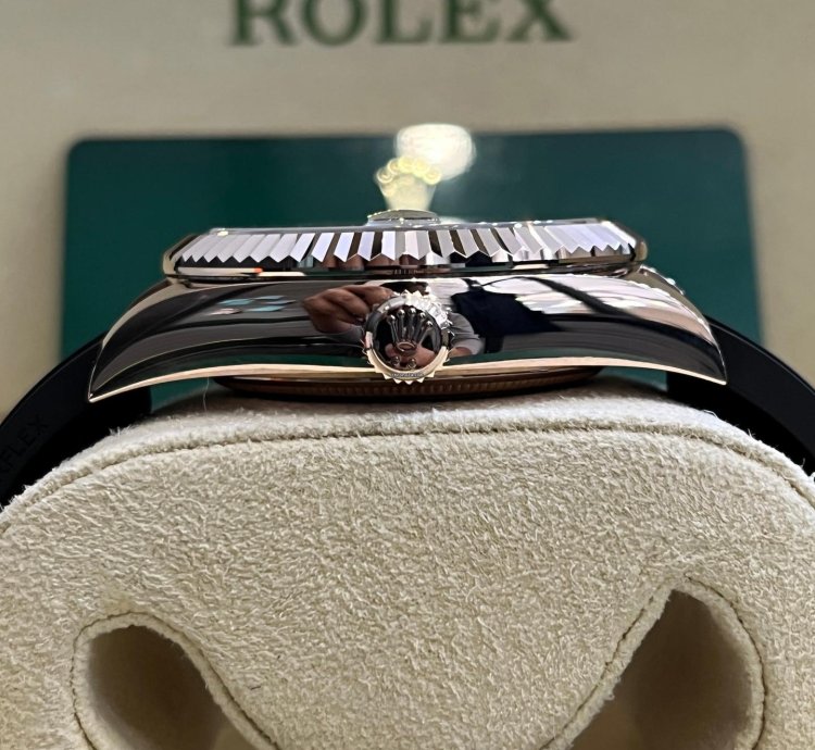 Rolex Sky-dweller 326235 Rhodium Dial 2022 Like New