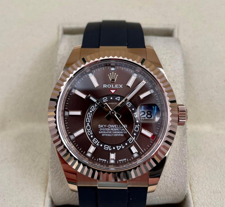 Rolex Sky-dweller 326235 Rose Gold Chocolate Dial Oysterflex Unworn 2023