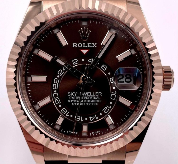 Rolex Sky-dweller 326235 Rose Gold Chocolate Dial Oysterflex Unworn 2023