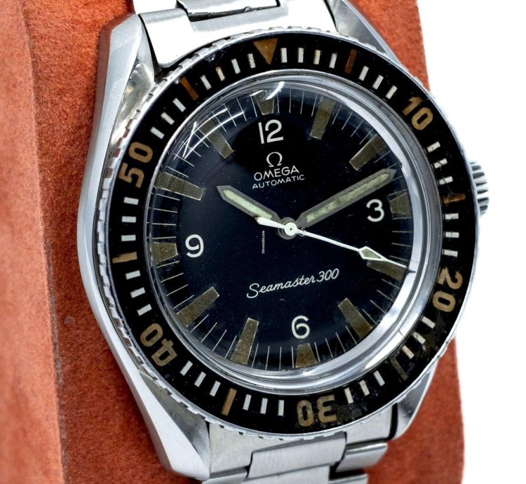 Omega Seamaster 300 Collectors Set - Bakelite Bezel Omega Flat Link Bracelet
