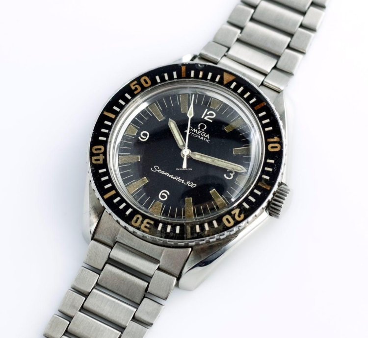 Omega Seamaster 300 Collectors Set - Bakelite Bezel Omega Flat Link Bracelet