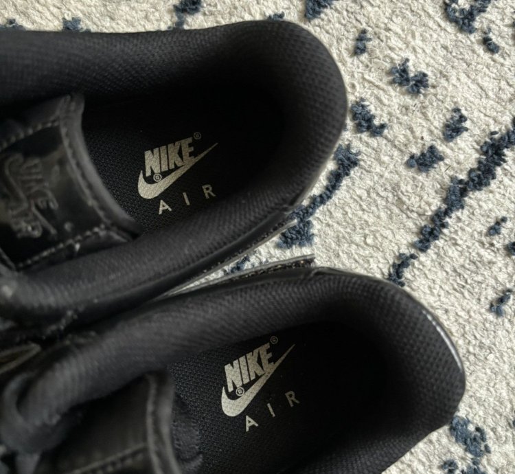 Air Force 1 Low 07 Lv8 Removable Swoosh