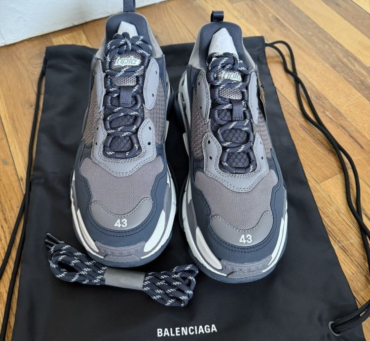 Balenciaga Triple Sneakers