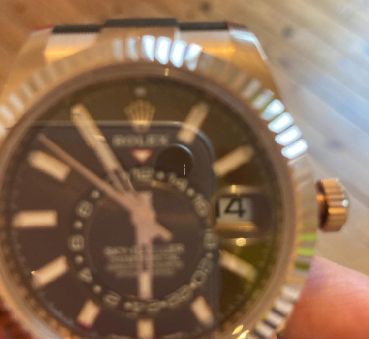 Rolex Sky-dweller 326235-0002