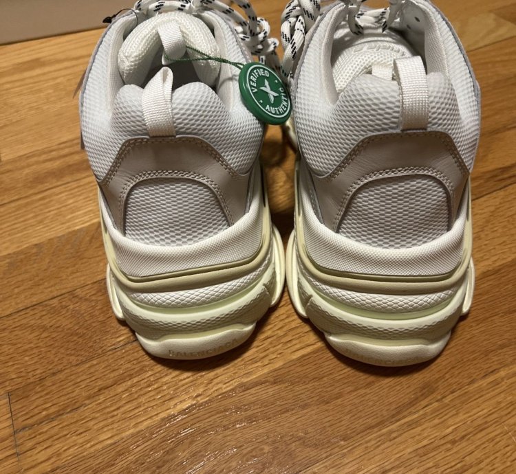 Balenciaga Triple White 2019