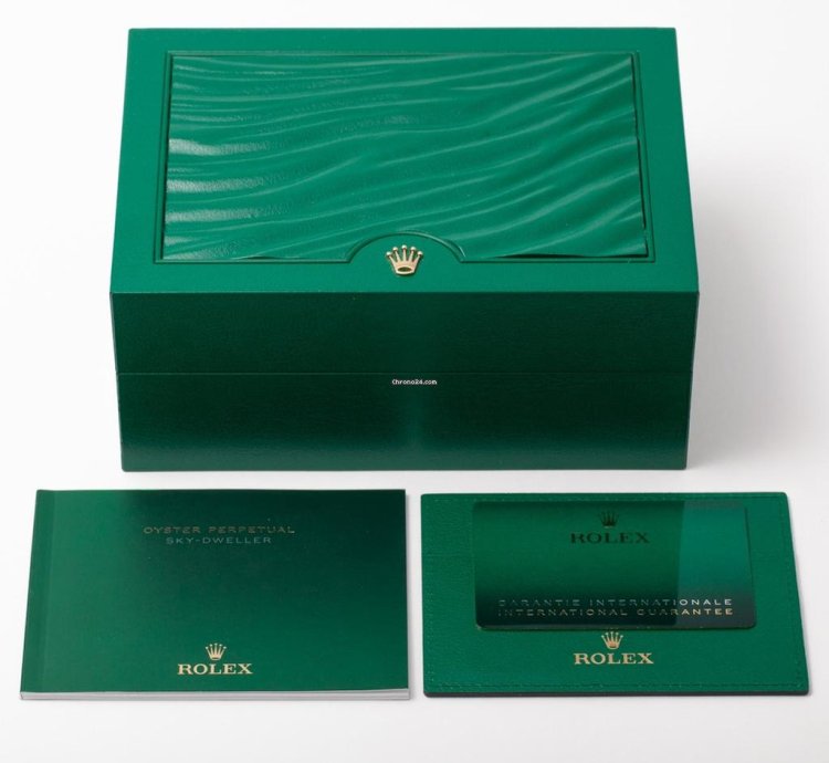 Rolex Sky-dweller 326238