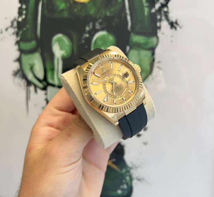 Rolex Sky-dweller 326238