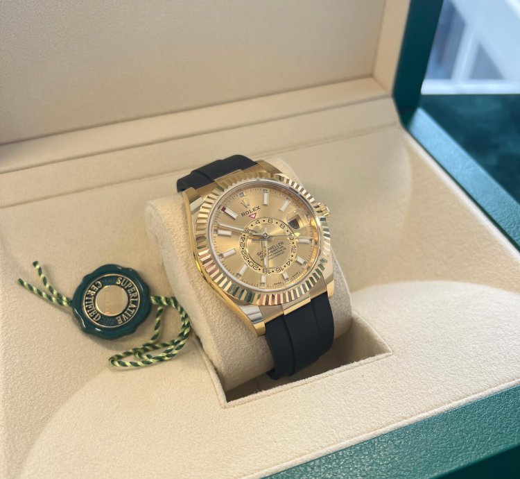 Rolex Sky-dweller 326238