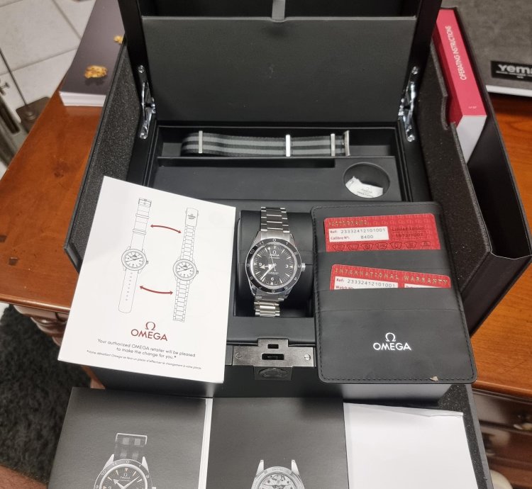 Omega Seamaster 300 Limited Edition Spectre Full Set James Bond