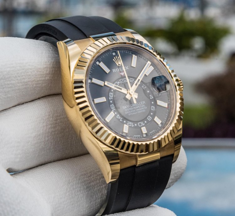 Rolex Sky-dweller 326238 Black Dial