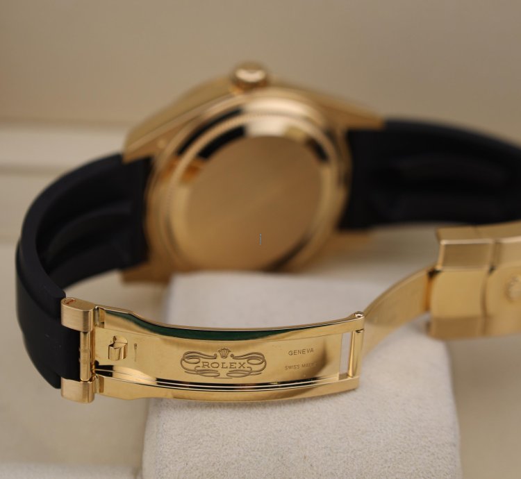 Rolex Sky-dweller 326238 Full Set Like New