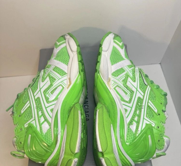Balenciaga Upper Mesh Rubber Runner In Fluo Green White