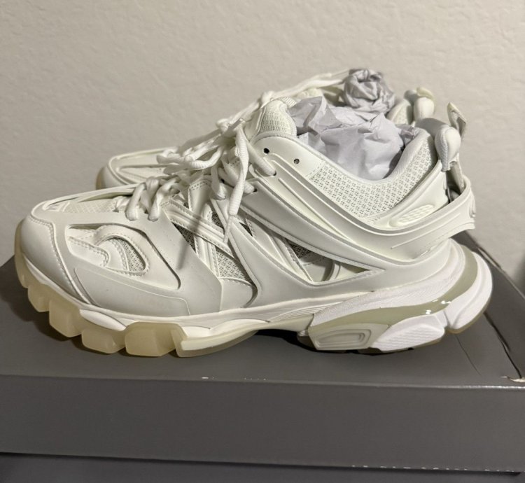 Balenciaga White Track Glow In The Dark 44