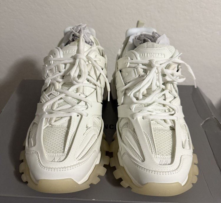 Balenciaga White Track Glow In The Dark 44