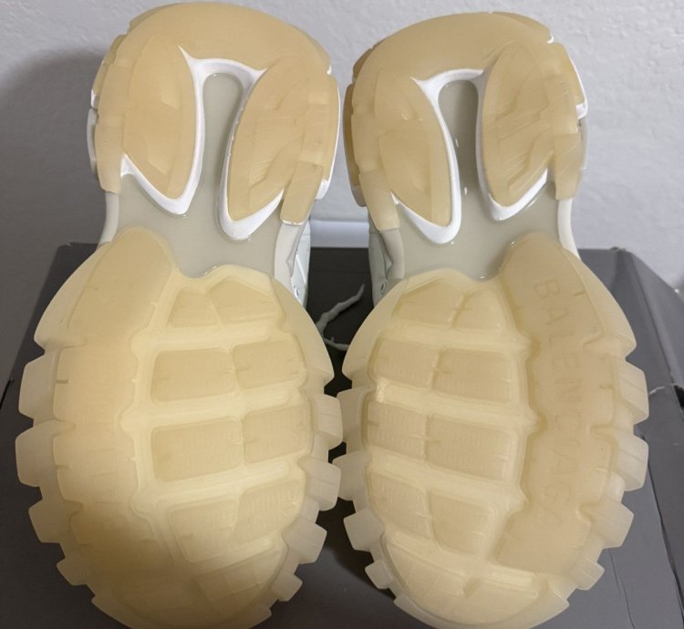 Balenciaga White Track Glow In The Dark 44
