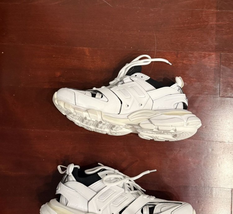 Balenciaga White Track Runner