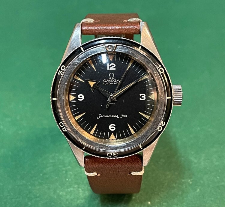 Omega Seamaster 300 Ref 2913-3 Seamaster 300 Black Dial With Leather Strap