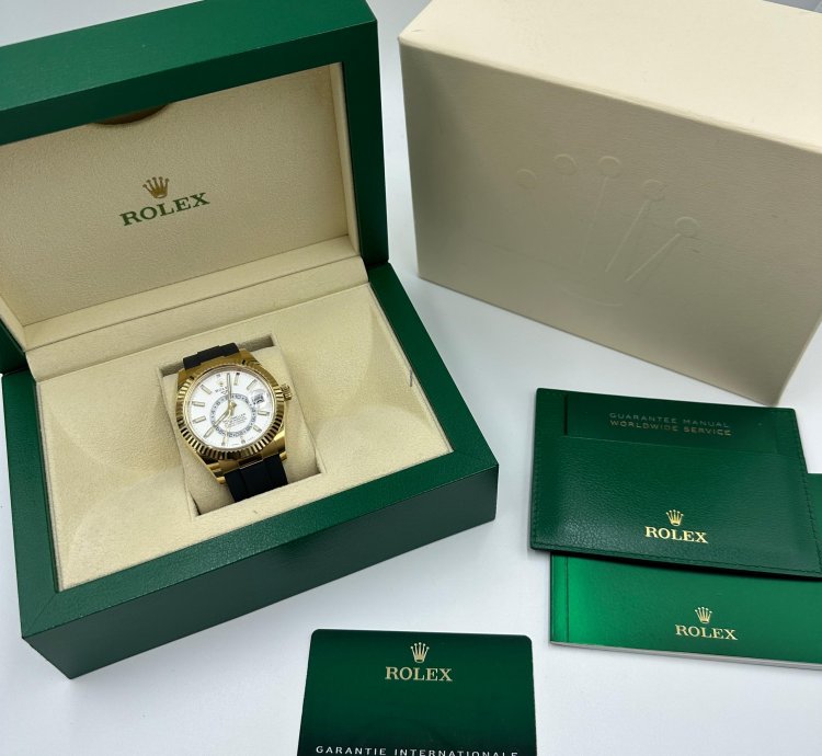 Rolex Sky-dweller 326238 White Dial Yellow Gold Oysterflex