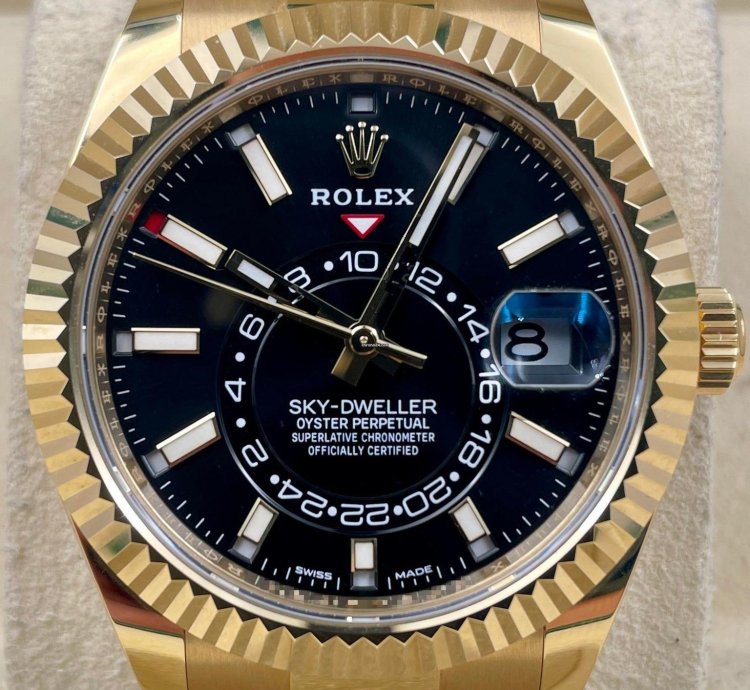 Rolex Sky-dweller 326238 Yellow Gold Black Dial Oysterflex Unworn 2023