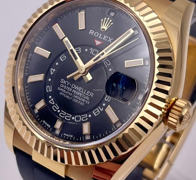 Rolex Sky-dweller 326238 Yellow Gold Black Dial Oysterflex Unworn 2023