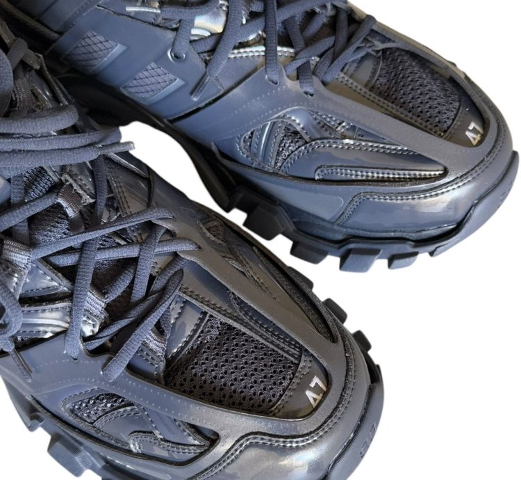 Metallic Navy Sneaker Runner