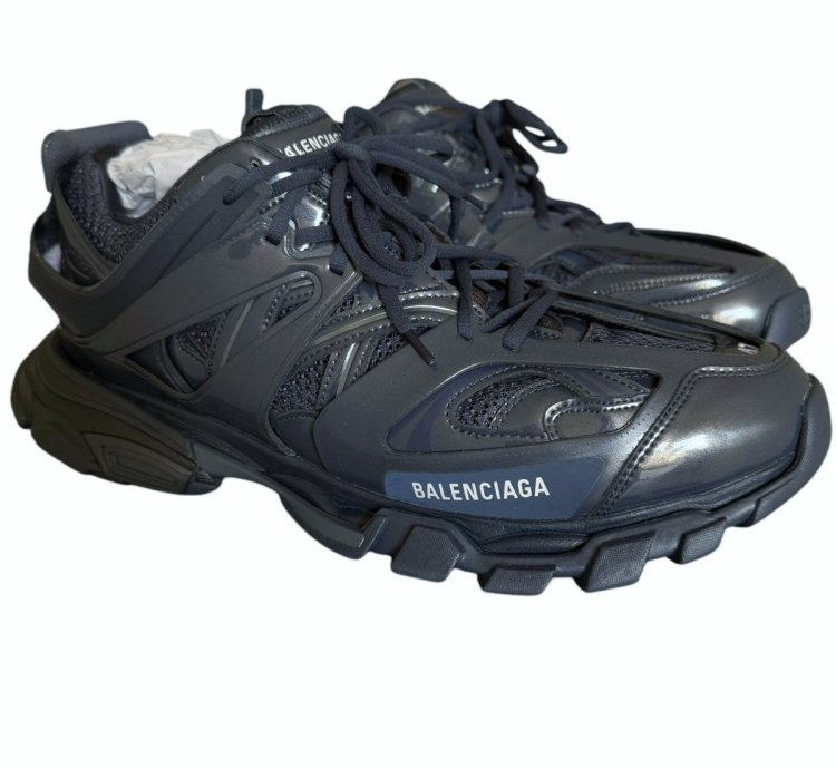 Metallic Navy Sneaker Runner