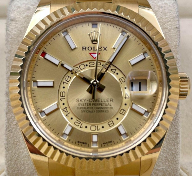 Rolex Sky-dweller 326238 Yellow Gold Champagne Dial Oysterflex Unworn 2023