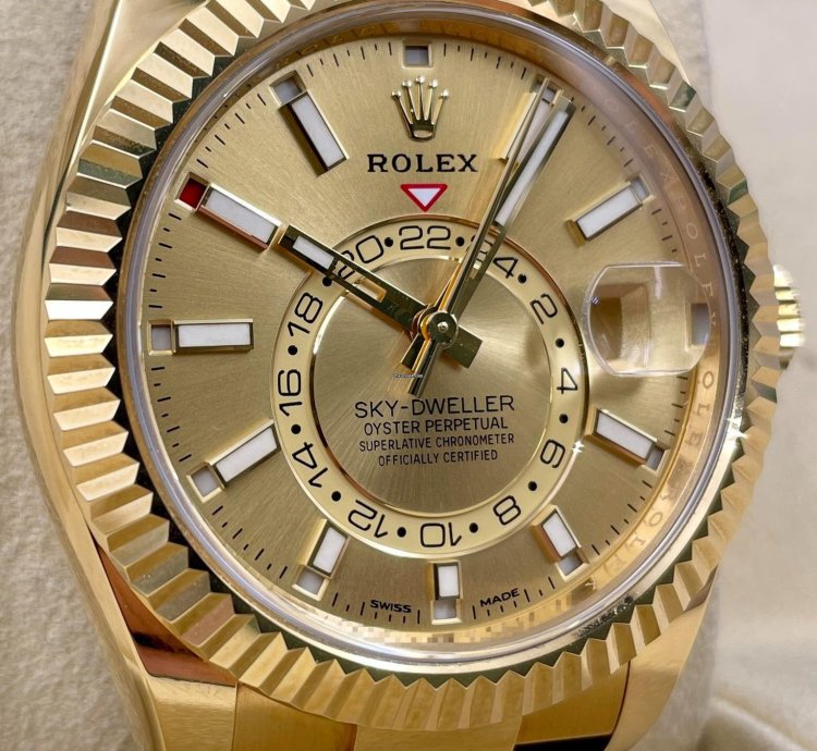 Rolex Sky-dweller 326238 Yellow Gold Champagne Dial Oysterflex Unworn 2023