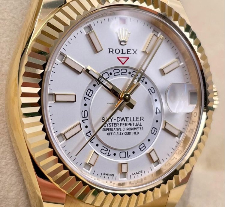 Rolex Sky-dweller 326238 Yellow Gold White Dial Oysterflex Unworn 2023