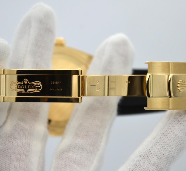 Rolex Sky-dweller 326238-0009
