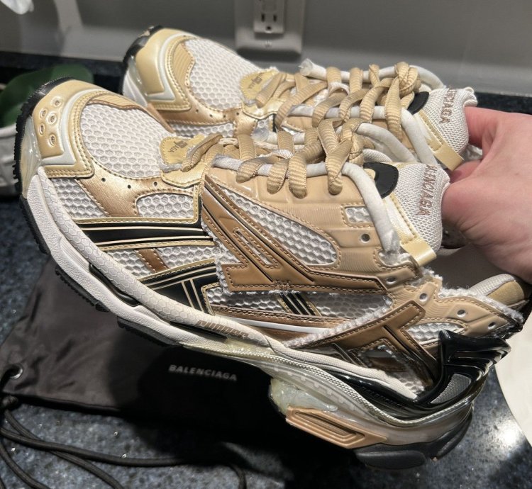 New Balenciaga Runner Track Tan White Size 42 9us