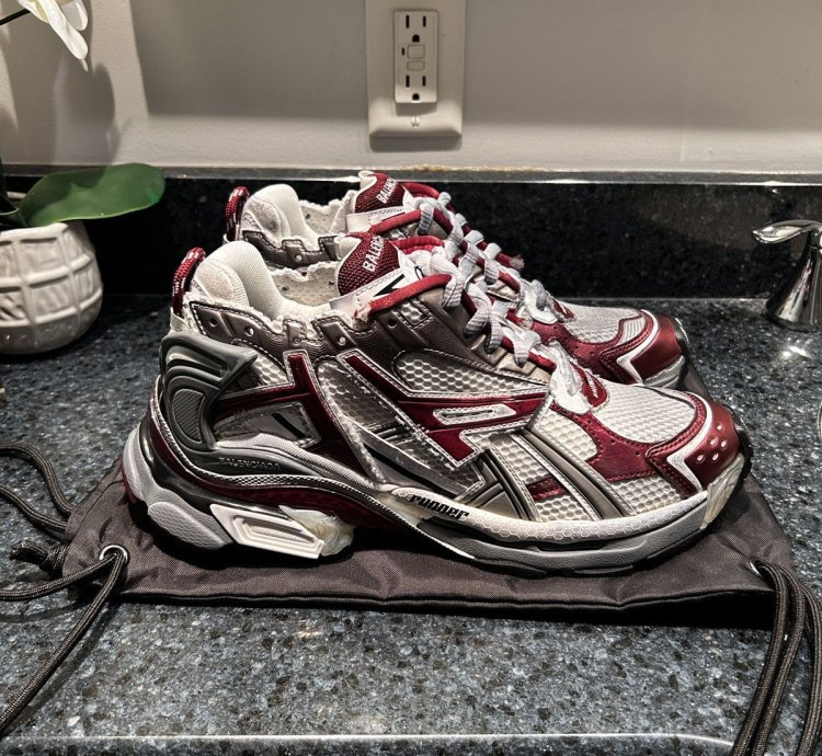 New Balenciaga Runner Track White Red Size 42 9us